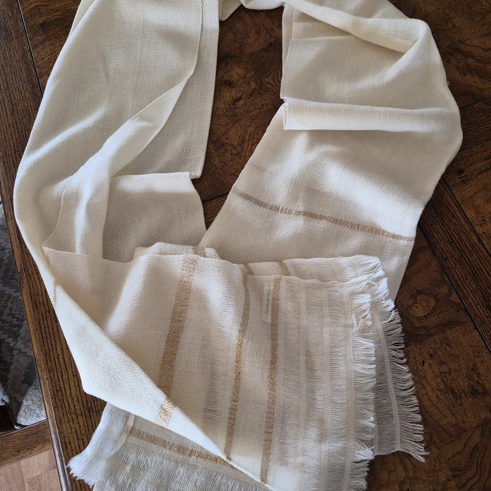 Elegant Cream and Gold Women's Scarf